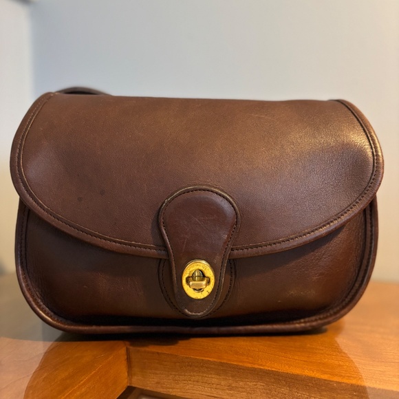 Vintage Coach Prairie Bag Style 9954 in Mahogany - Picture 2 of 16